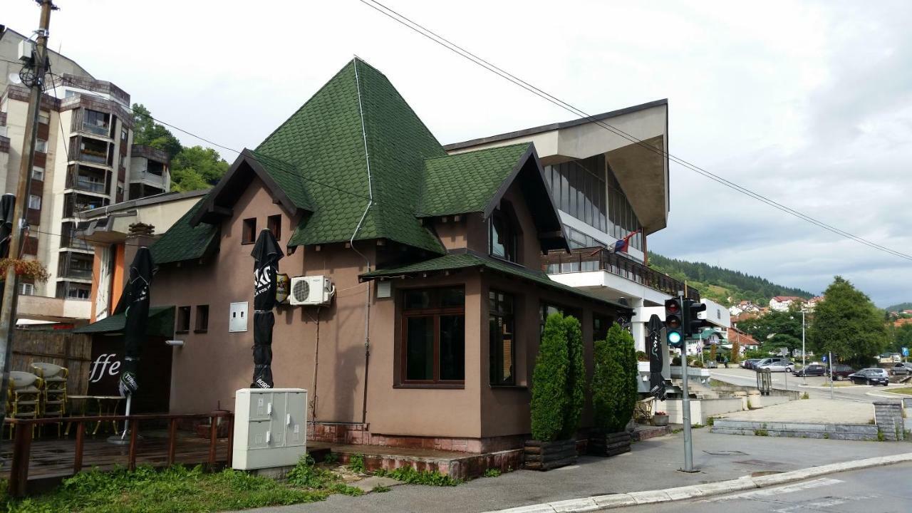 Hotel Art Nova Varoš Zewnętrze zdjęcie